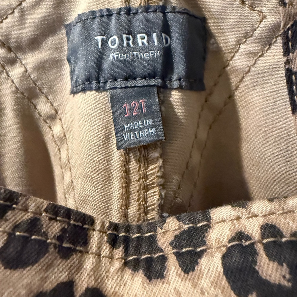 torrid Leopard Print Tan and Black Overalls - Picture 3 of 4